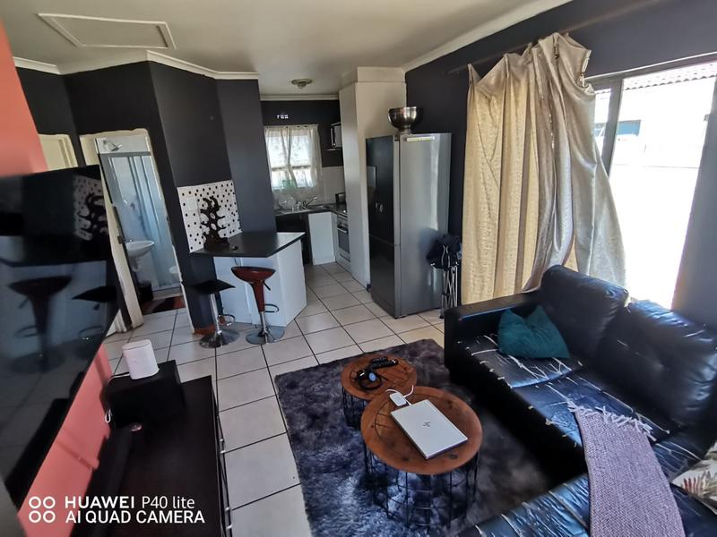 2 Bedroom Property for Sale in Highbury Western Cape